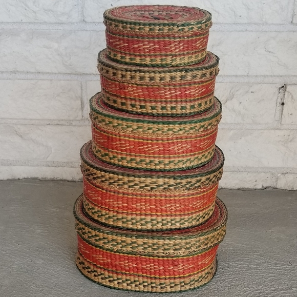 Vintage nesting stacking baskets